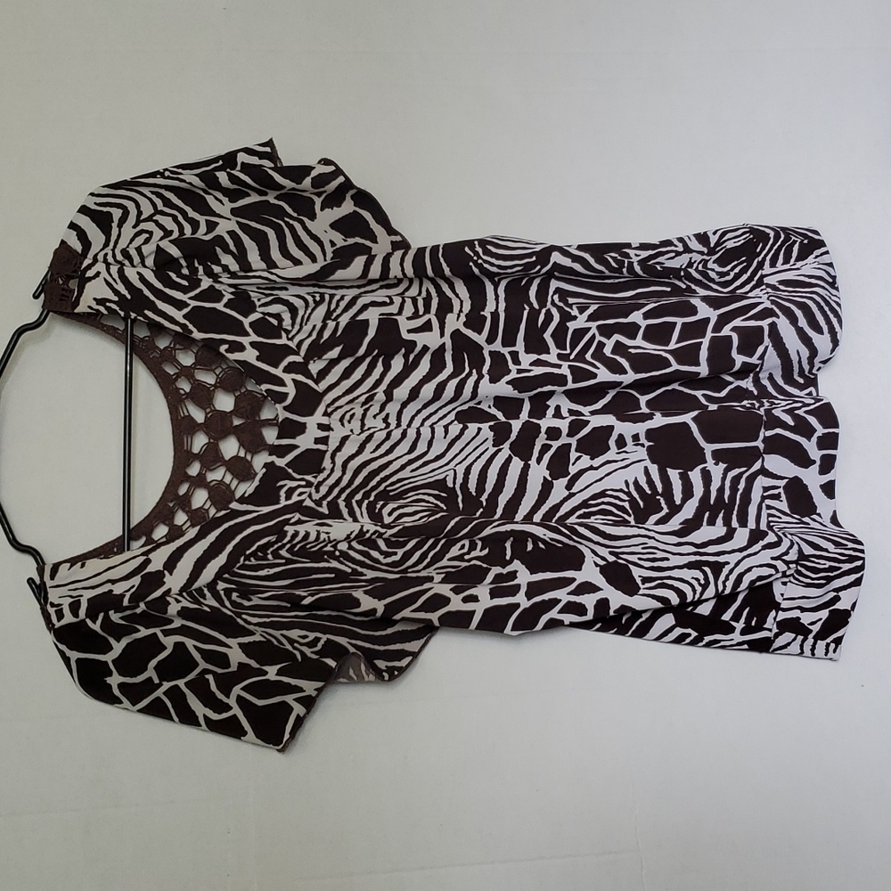 AGB ruffle sleeve blouse